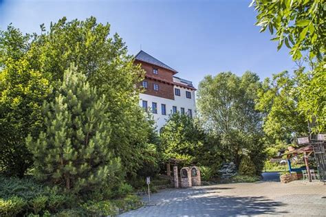 HOTEL KURDEJOV (Hustopece) - Hotel Reviews, Photos, Rate Comparison ...