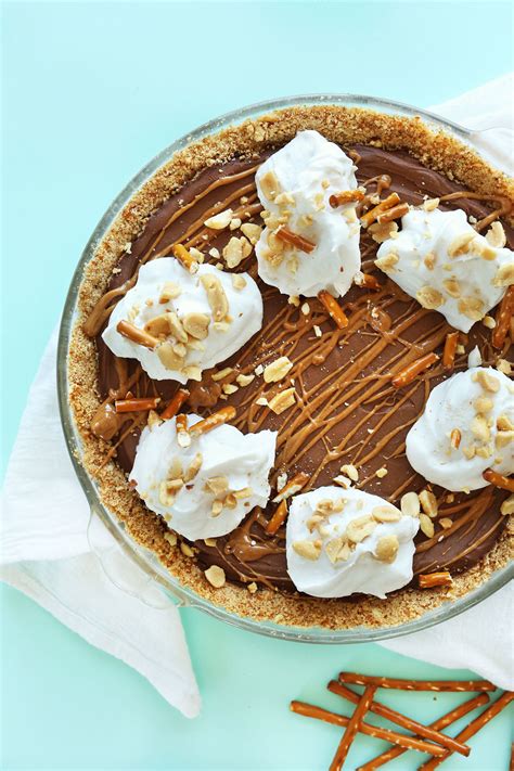Pretzel Peanut Butter Chocolate Pie | Minimalist Baker Recipes