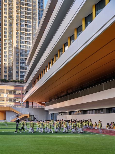 Comprehensive School 的图像结果