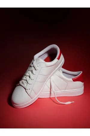 LocoMotive Footwear - Men | FASHIOLA INDIA