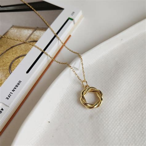 韩国韩版饰品925纯银项链INS风格女神花环项链设计款金色颈链-阿里巴巴