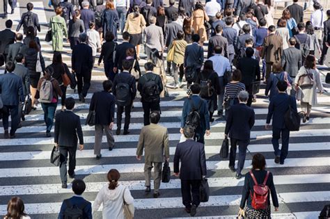 日本上调最低工资标准，十月前后正式实施！ - 哔哩哔哩