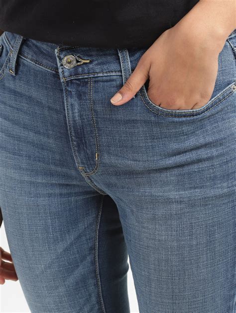 Women's 711 Blue Skinny Fit Mid Rise Jeans – Levis India Store
