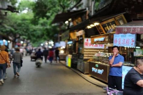 西安回民街，擁有300多種小吃，為什麼本地人都不愛去 - 每日頭條