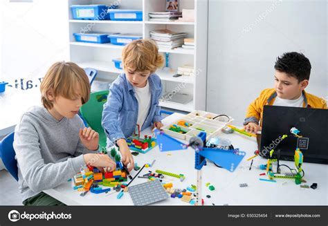 Image result for Robots Programables