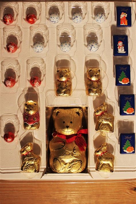 Martin Brookes Oakham: Lindt adorable bear advent calendar 250g