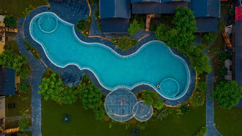 Raha Farms - 2-BHK Pet-friendly Retreat with Pool in Faridabad