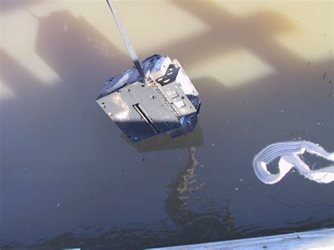 Computer Old Exploding 的图像结果