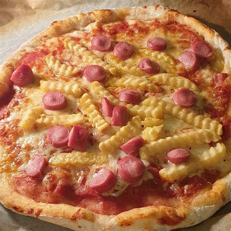 Italian Hot Dog Pizza