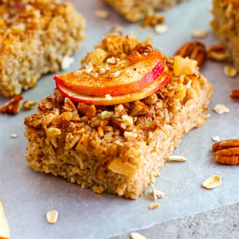 Easy Apple Spice Baked Oatmeal Bar Recipe - by Blackberry Babe