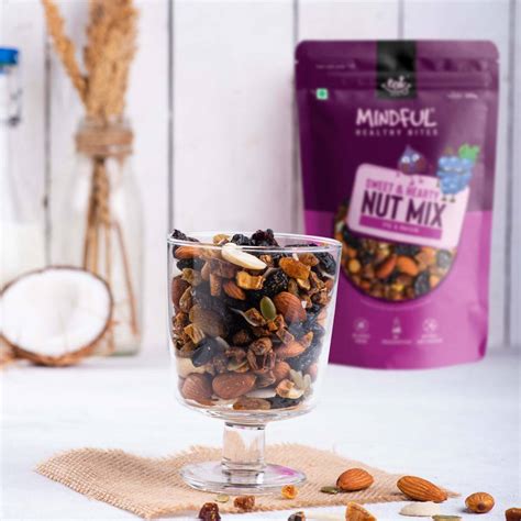 Fig and Raisins Trail Mix at Best Prices in India - EAT Anytime