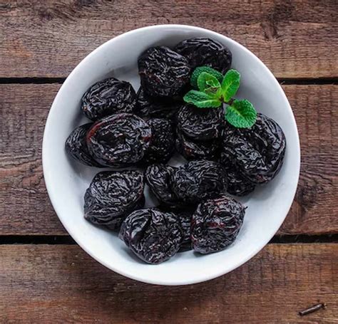 ஊறவைத்த ஆல்பக்கோடா பழம் சாப்பிடுவதால் கிடைக்கும் வியக்கவைக்கும் ...