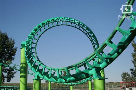 JavaScript Loop through Array 的图像结果