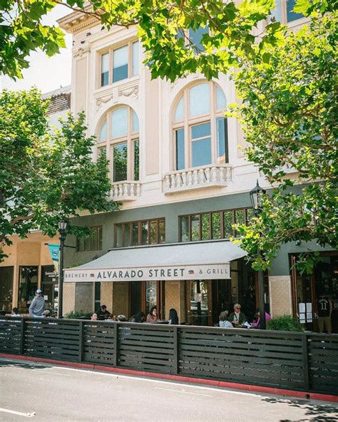 Outdoor Dining in Old Monterey | Old Monterey