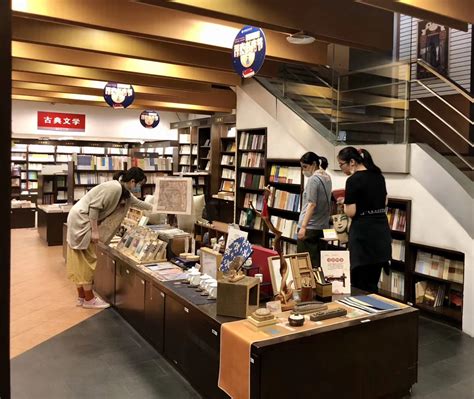 深夜书店，拓展上海夜间经济新业态_文化 _ 文汇网