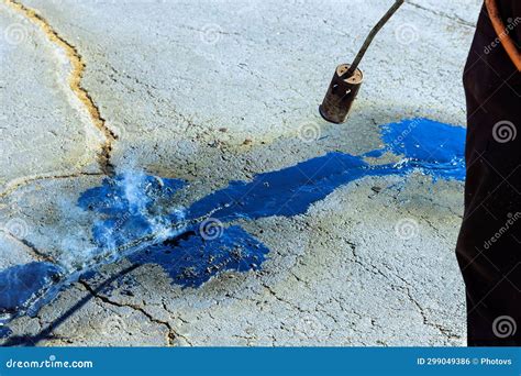 A Crack Liquid Joint Seal Filler Asphalt Cracks, for Repair, Joint Seal ...
