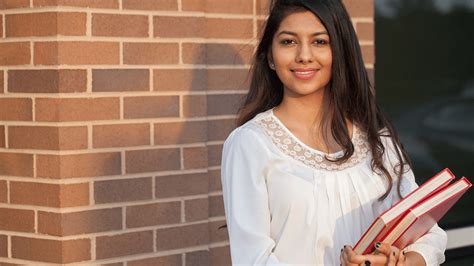 An Iron-Rich Diet For Teenage Girls: Dietary Benefits For Life