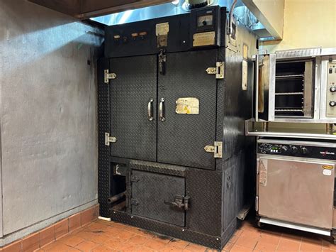 Black Dog's original Urbana location is reopening - Smile Politely ...