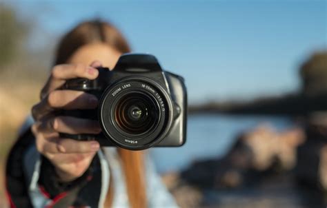 F Front View of Camera 的图像结果