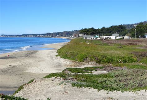 Roosevelt Beach at Half Moon Bay State Beach in Half Moon Bay, CA ...