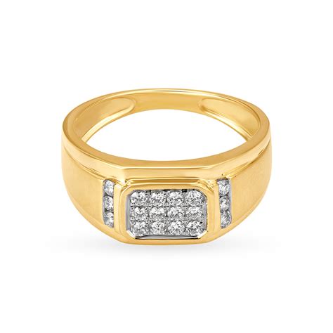 Assertive 18 Karat Yellow Gold And Diamond Finger Ring