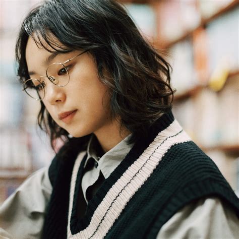 【2024年11月号】CONTENTS／特集：KNIT（ニット） 表紙：古川琴音 | mina official ミーナ オフィシャルサイト