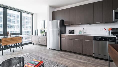 Gallery on Wells - Luxury Apartments & Rentals in Chicago | Luxury Living