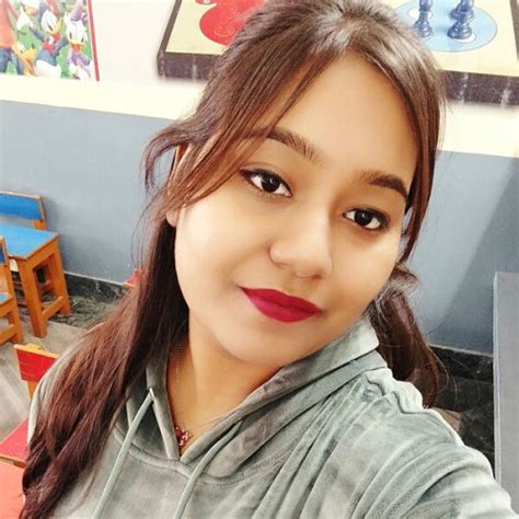 Kritika - Maths teacher in Lucknow - ₹1000/h