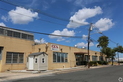 Landlord Wants to Cut Ties With Federal Detention Center Operator in ...