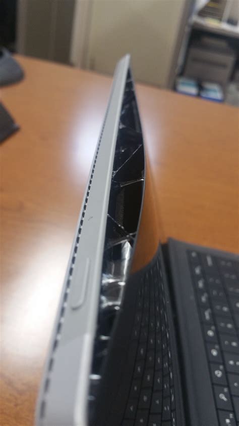 Surface Pro 3 - swollen battery / protruding screen Three more weeks ...