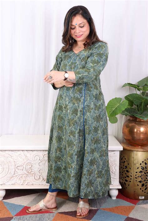 Elegant Green Angrakha Kurta – Naksh For You