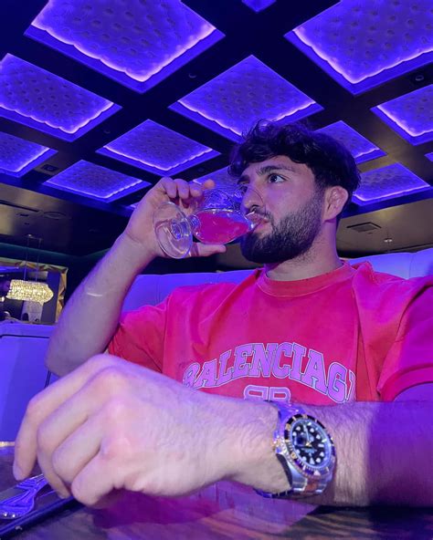 [100+] Arman Tsarukyan Wallpapers | Wallpapers.com