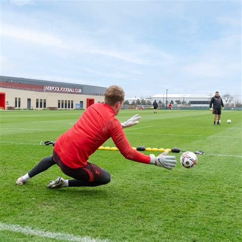 FORZA Pro GK Deflector - Goalkeeper Reflex & Agility India | Ubuy