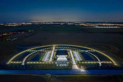 Pritzker Military Museum & Library - Arkitera