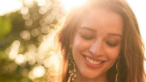 Tripti Dimri makes a case for classic glam with smoky eyes and pink ...