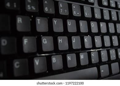 Computer Keyboard Side View 的图像结果