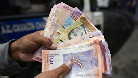 委内瑞拉推出面值100万玻利瓦尔的纸币 - 2021年3月6日, 俄罗斯卫星通讯社