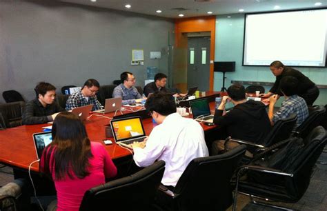 “ios应用开发实战”培训班在上海班成功举办