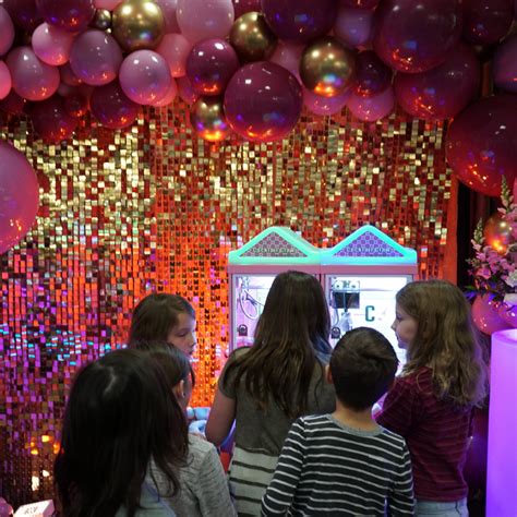 Cocktail Claw Machine 的图像结果