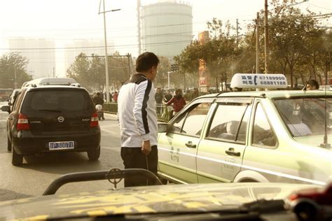 郑州这个出租车司机很猛--打印文章