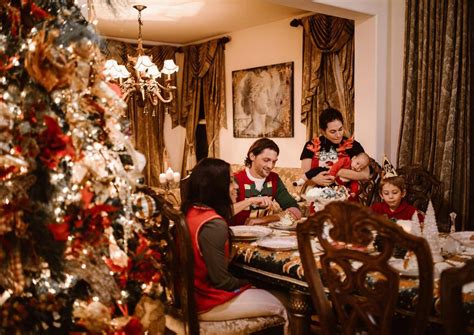 How to Host a Christmas Dinner Party for Large Groups — Smartblend