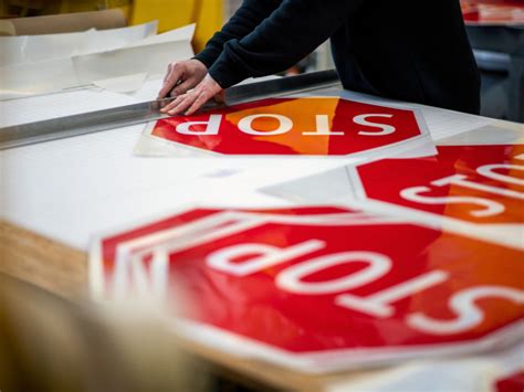 Zgodbe dneva slovenskemu gospodarstvu jemlje sapo | Bloomberg Adria