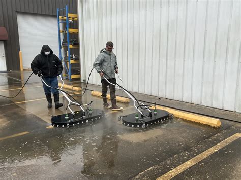 Houston Parking Lot & Parking Garage Pressure Washing Services