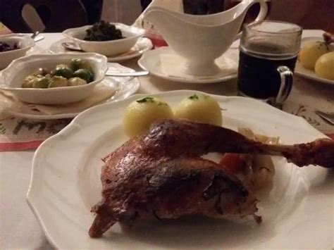 GASTSTAETTE UND PENSION ZUM WEISSEN SCHWAN (Velten) - B&B Reviews ...