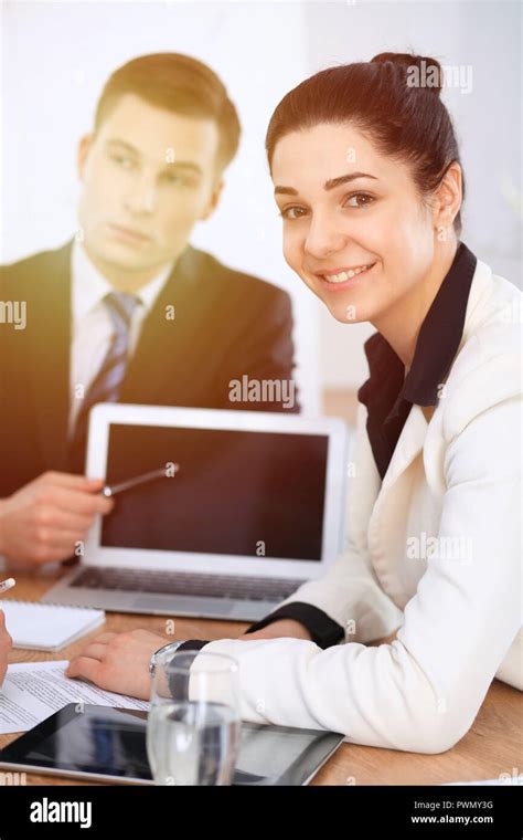 Negotiation Background 的图像结果