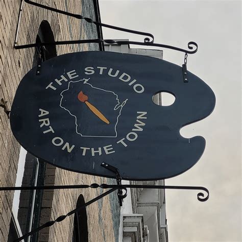 ART ON THE TOWN, WI THE STUDIO (Beaver Dam) - 2022 What to Know BEFORE ...