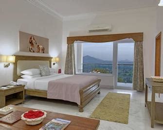 Resorts in Udaipur from ₹ 1,297/night - KAYAK