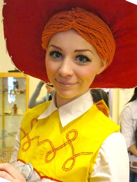 jessie cowgirl makeup