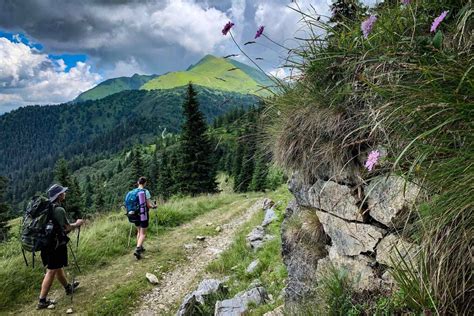 The Ultimate Hiking Guide To Ukrainian Carpathians | TouristSecrets