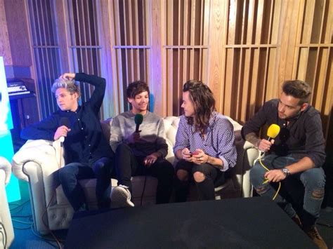 One Direction Interviews 的图像结果